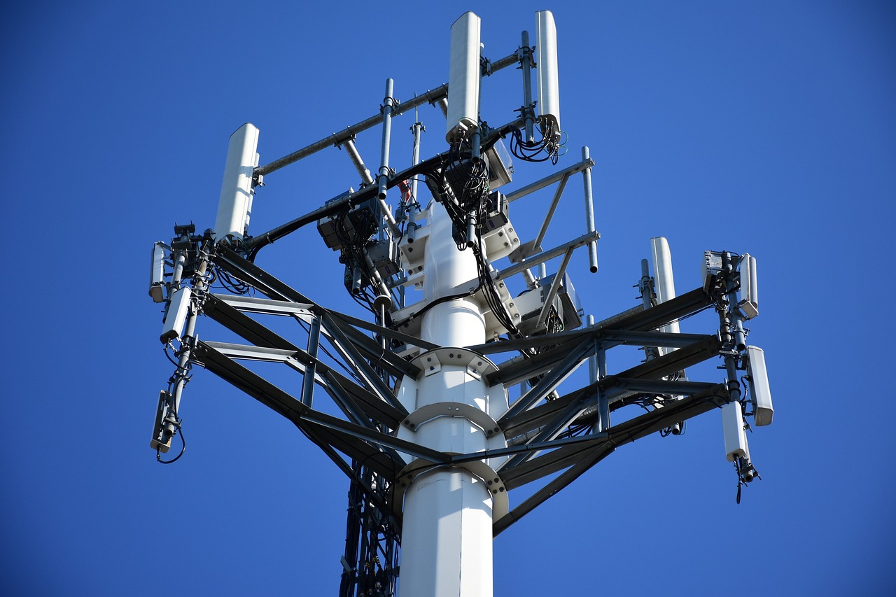cellular-tower