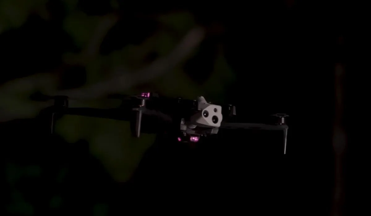Professional Drones: Skydio x10