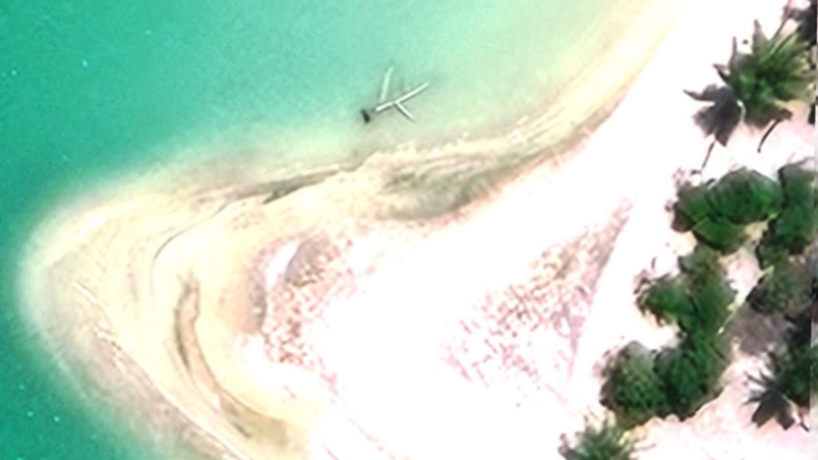 Amelia Earhart plane potentially found: satellite image of the Taraia Object, an elongated shape in Nikumaroro's lagoon